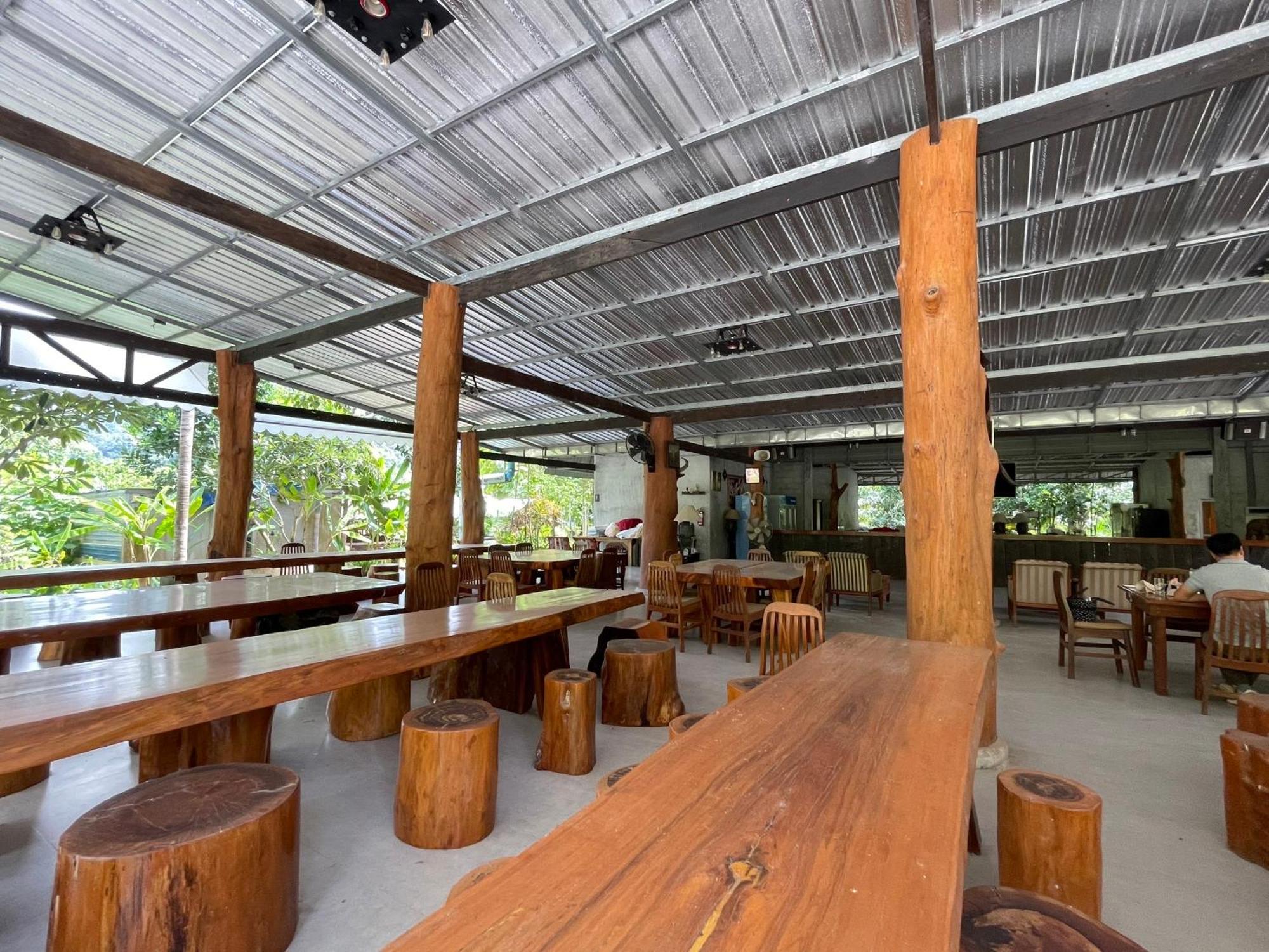The Camper Lodge Khao Sok Ban Bang Bon Exterior photo